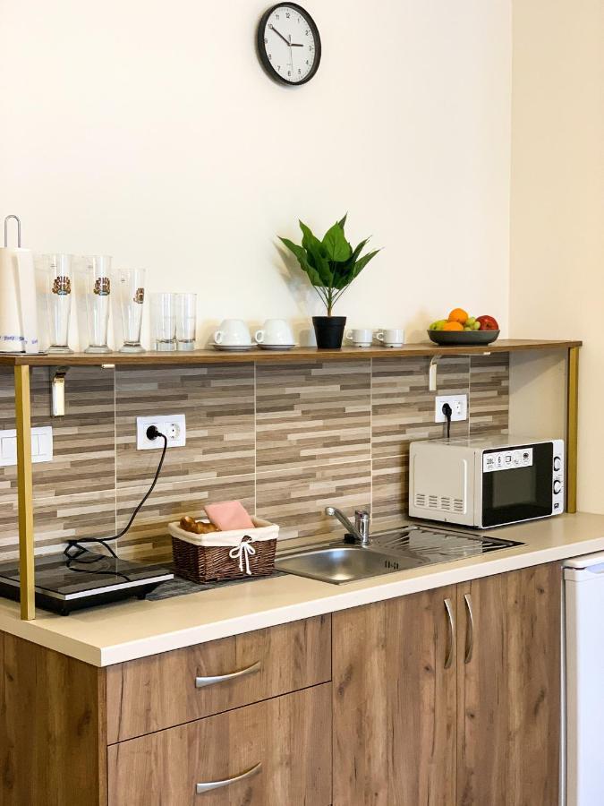 Aranykorona Apartmanhaz 米什科尔茨 外观 照片