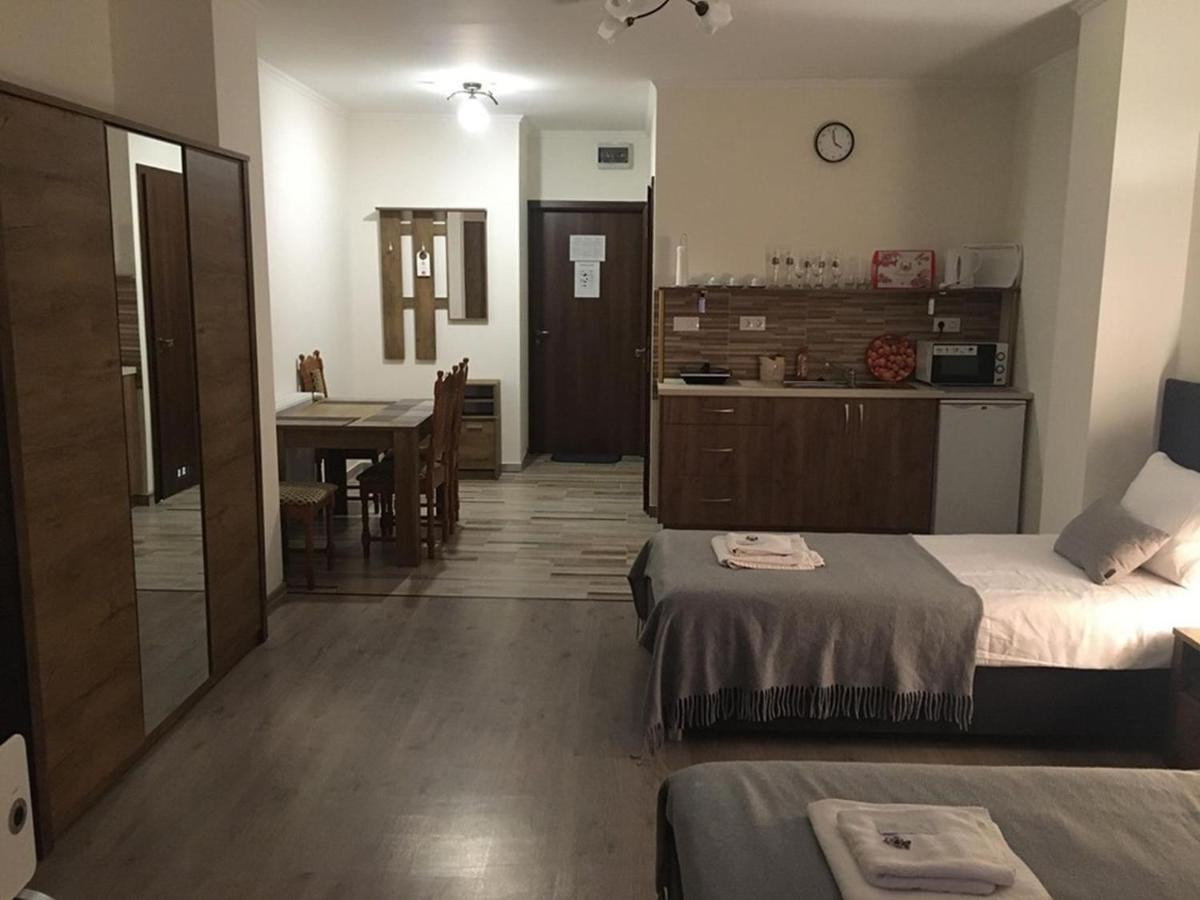 Aranykorona Apartmanhaz 米什科尔茨 外观 照片