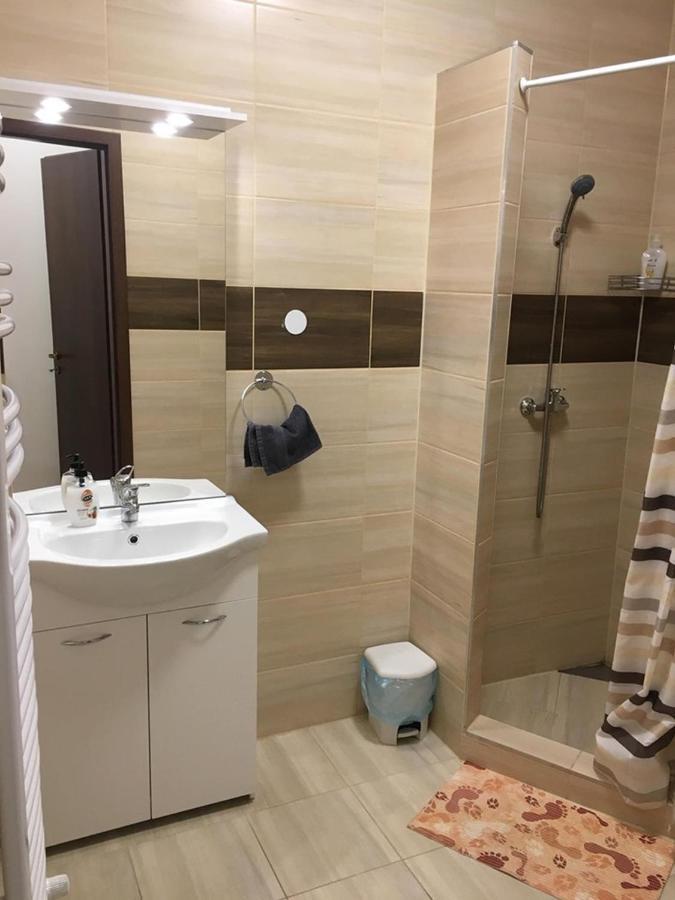 Aranykorona Apartmanhaz 米什科尔茨 外观 照片