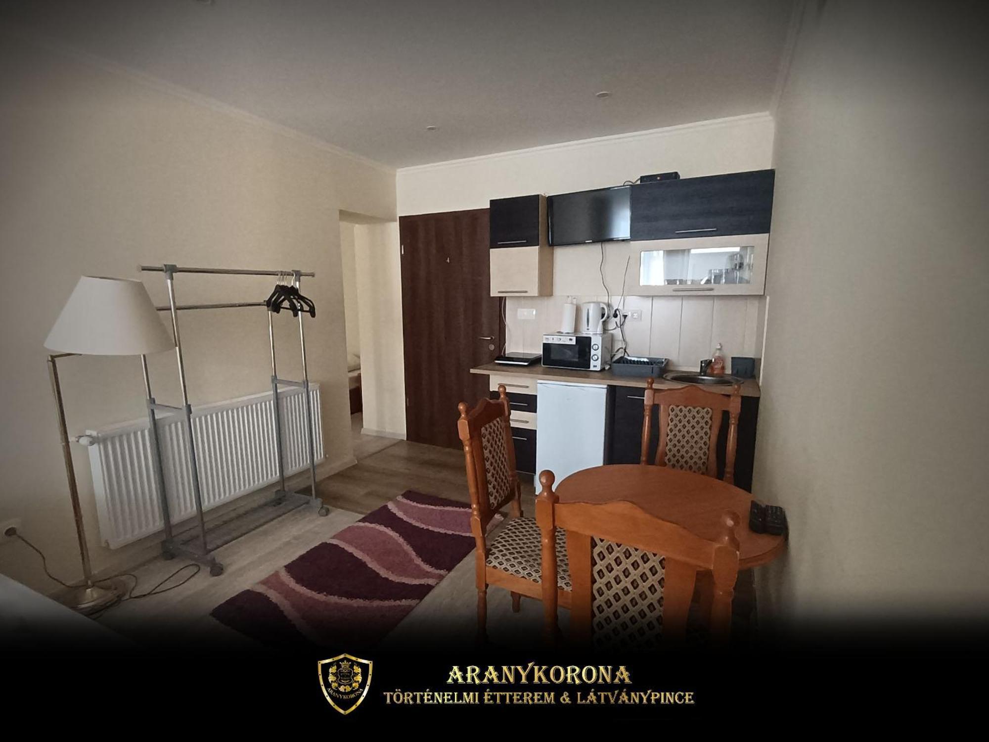 Aranykorona Apartmanhaz 米什科尔茨 外观 照片