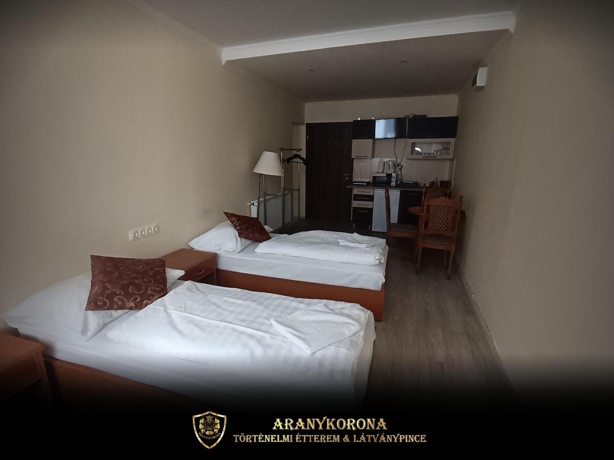 Aranykorona Apartmanhaz 米什科尔茨 外观 照片