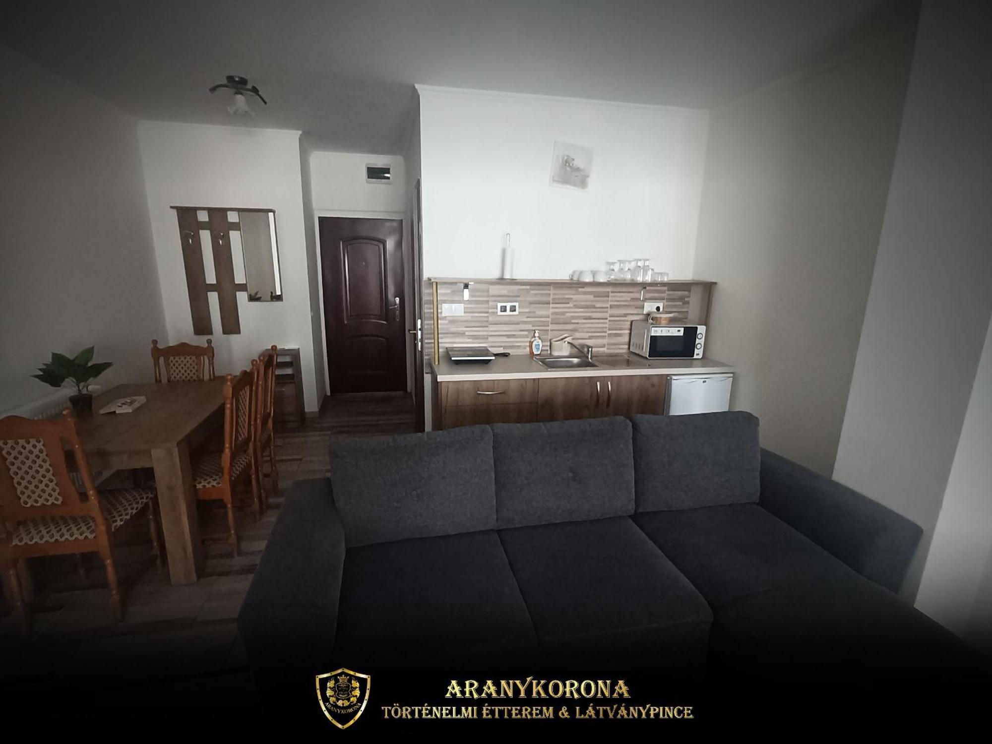 Aranykorona Apartmanhaz 米什科尔茨 外观 照片