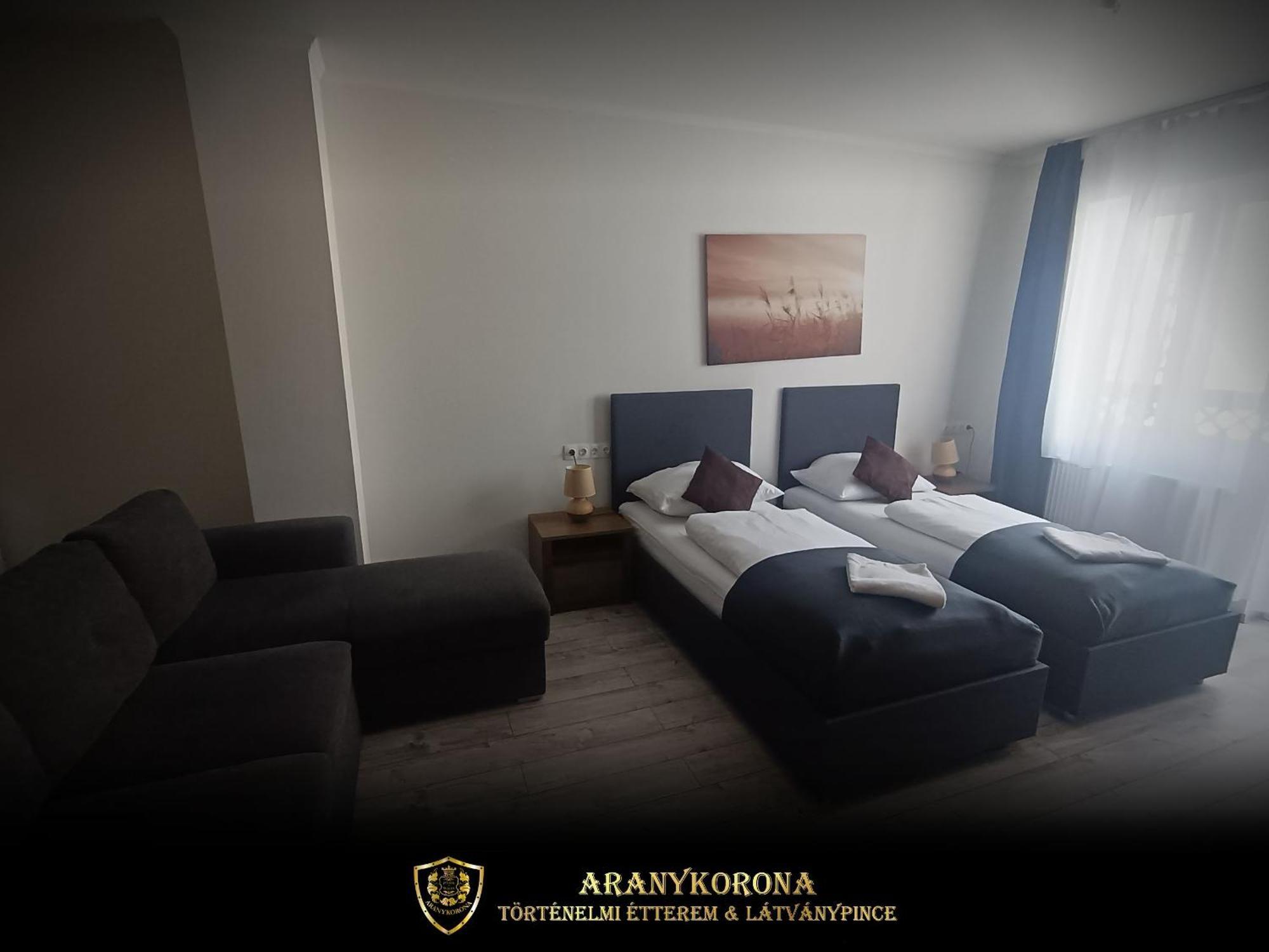 Aranykorona Apartmanhaz 米什科尔茨 外观 照片